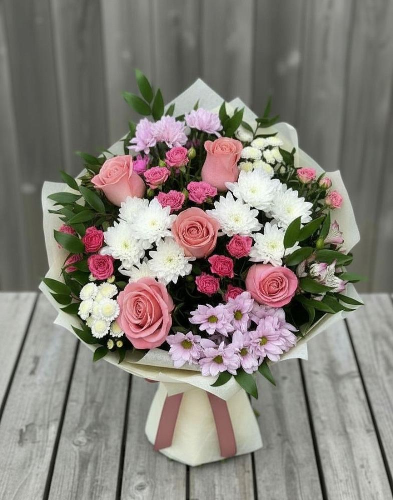 Букет цветов из: Альстромерии, Гвоздики, Розы и Хризантемы в Крапивна