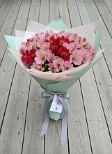 Букет цветов из:  Альстромерии в Крапивна