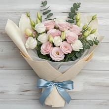 Букет цветов из:  Лизиантусы #REPLACE_PRED# Крапивна