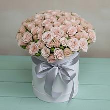 Цветочная композиция из Розы в шляпной коробке в Крапивна