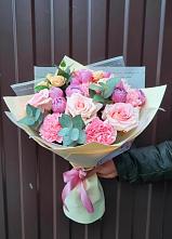 Букет цветов из:  Розы и Гвоздики #REPLACE_PRED# Крапивна