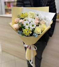 Букет цветов из:  Альстромерии, Розы и Хризантемы в Крапивна