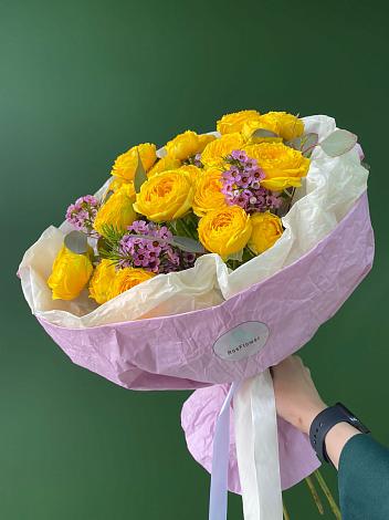 Букет Кустовые желтые розы в Крапивна