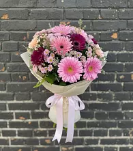 Букет цветов из:  Герберы и Хризантемы в Крапивна