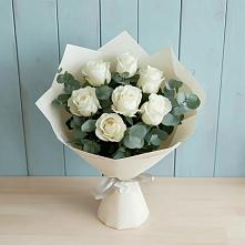 Букет Белые розы в Эвкалипте в Крапивна